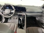 2025 Elantra Thumbnail 18