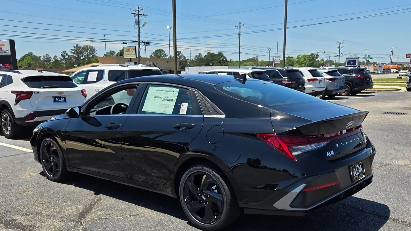 2026 Hyundai ELANTRA SEL Sport Premium