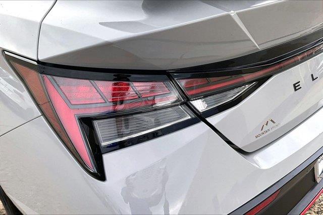 2025 Hyundai Elantra - $32,187