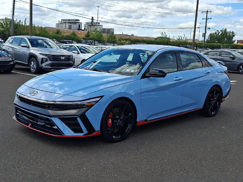 2025 Hyundai Elantra - $31,500