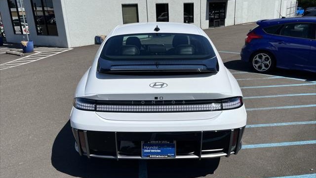 2025 Hyundai IONIQ 6 SE Standard Range