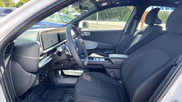 2025 Hyundai IONIQ 6 SE Standard Range