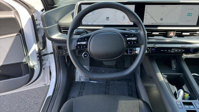 2025 Hyundai IONIQ 6 SE Standard Range