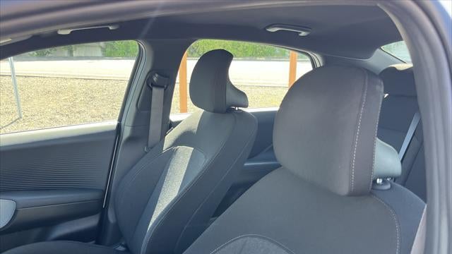 2025 Hyundai IONIQ 6 SE Standard Range