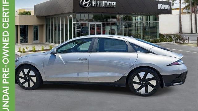2023 Hyundai IONIQ 6 SE