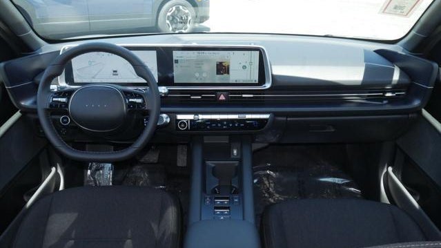2025 Hyundai IONIQ 6 SE