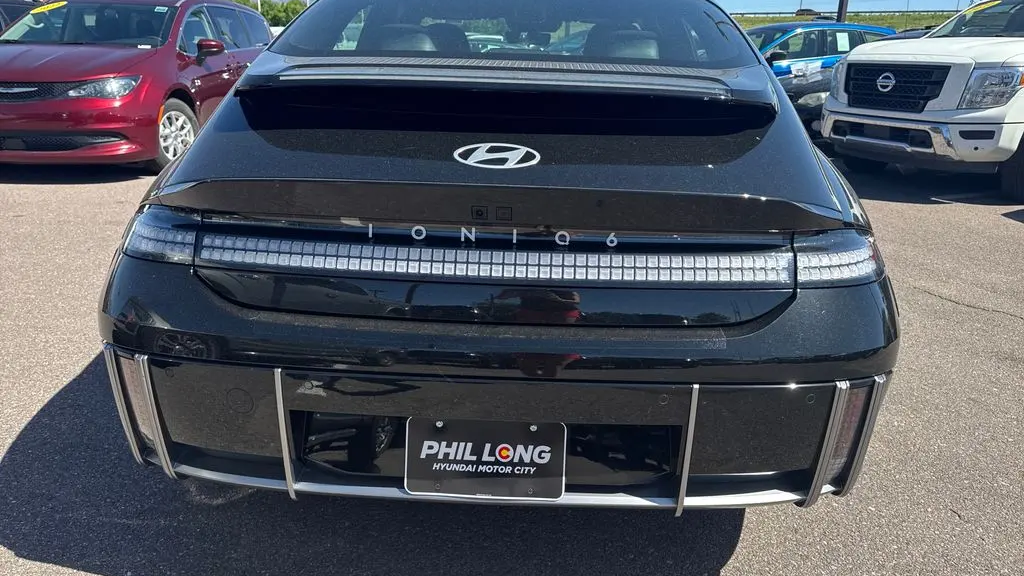 2024 Hyundai IONIQ 6 SE