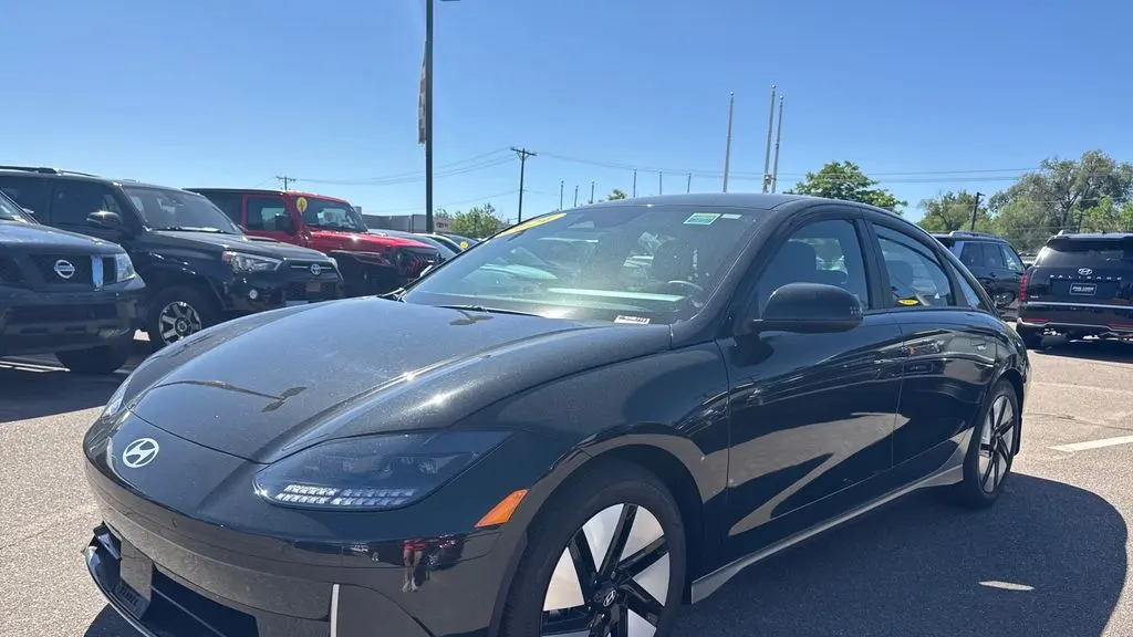 2024 Hyundai IONIQ 6 SE