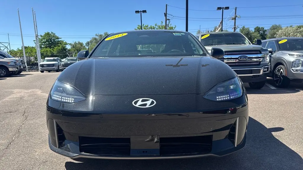 2024 Hyundai IONIQ 6 SE