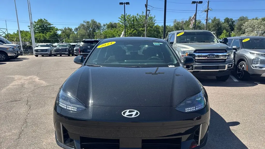 2024 Hyundai IONIQ 6 SE