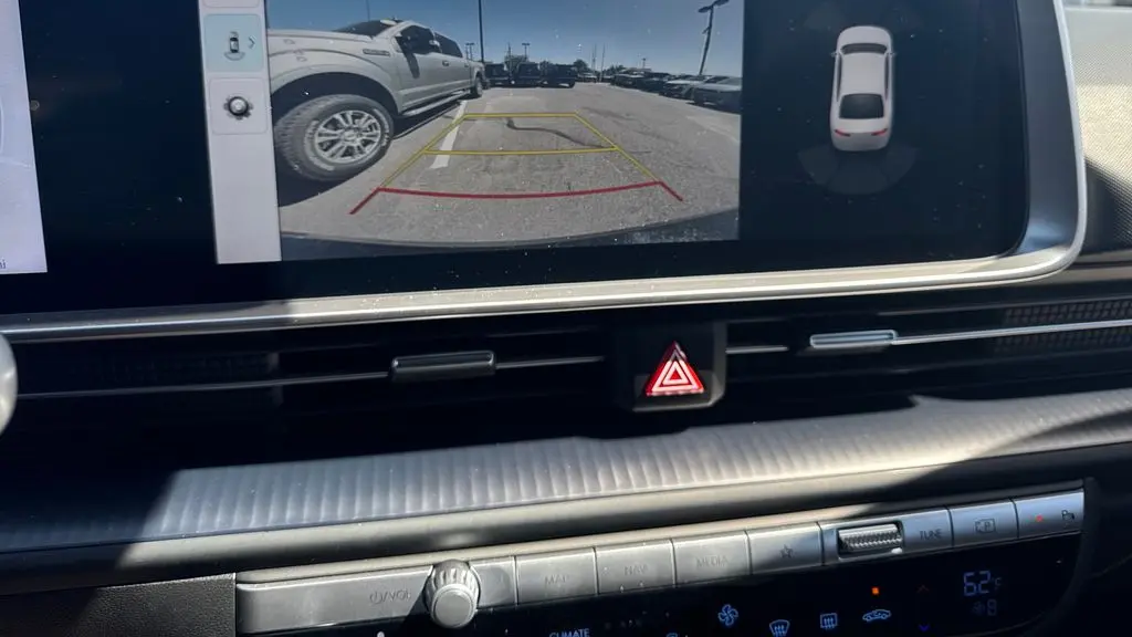2024 Hyundai IONIQ 6 SE