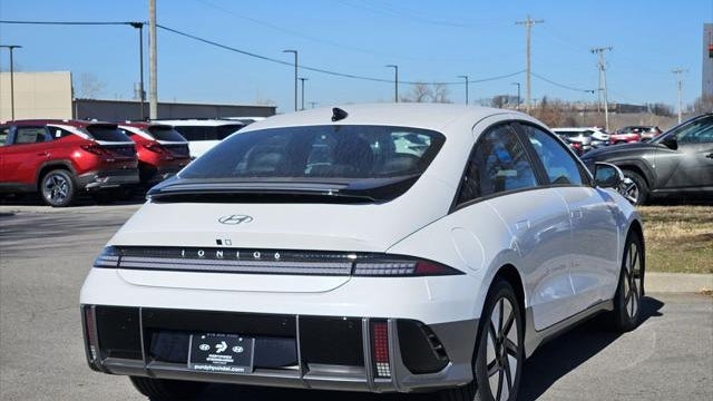 2025 Hyundai IONIQ 6 SE