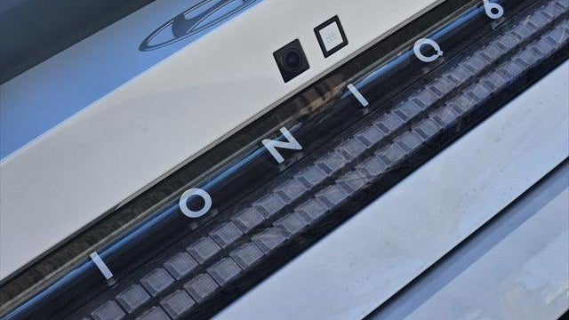 2025 Hyundai IONIQ 6 SE