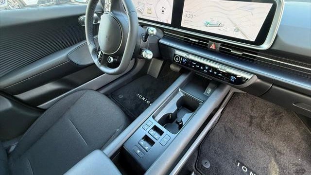 2025 Hyundai IONIQ 6 SE