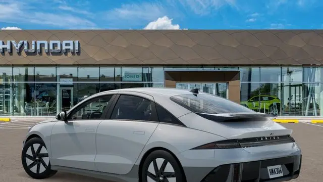 2025 Hyundai IONIQ 6 SE
