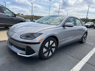 2024 Hyundai Ioniq 6 SE 4DR Sedan