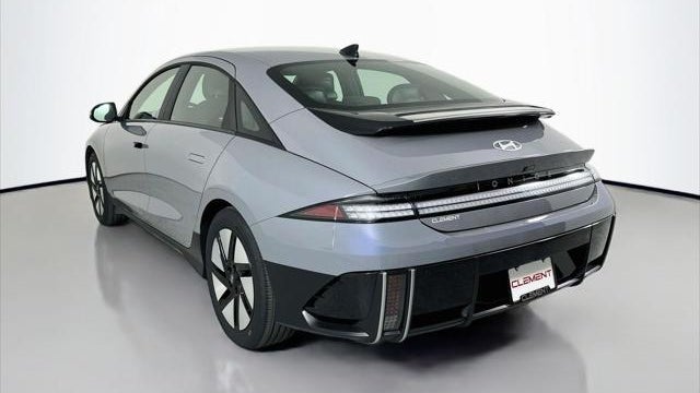 2024 Hyundai IONIQ 6 SE