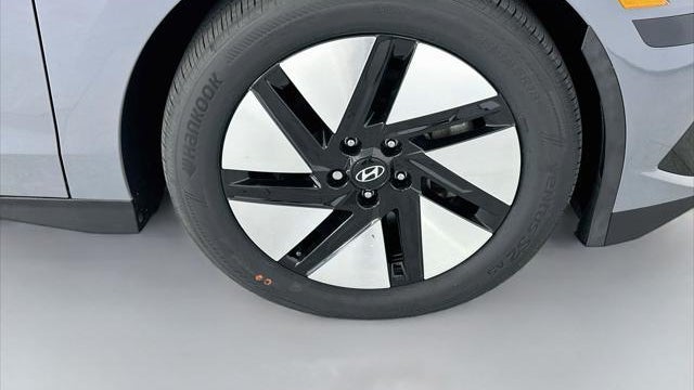 2024 Hyundai IONIQ 6 SE