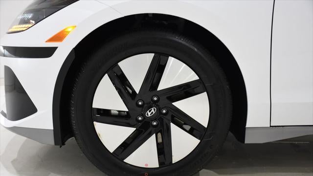 2025 Hyundai IONIQ 6 SE