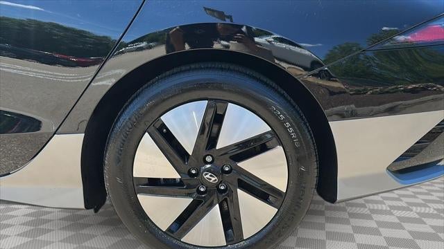 2024 Hyundai IONIQ 6 SE