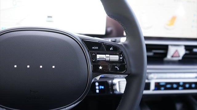 2025 Hyundai IONIQ 6 SE