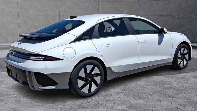 2025 Hyundai IONIQ 6 SE