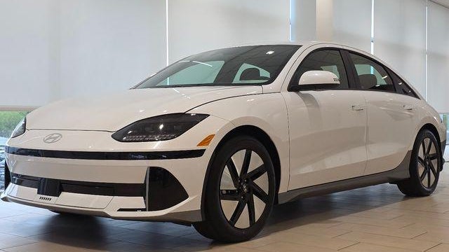 2025 Hyundai IONIQ 6 SE