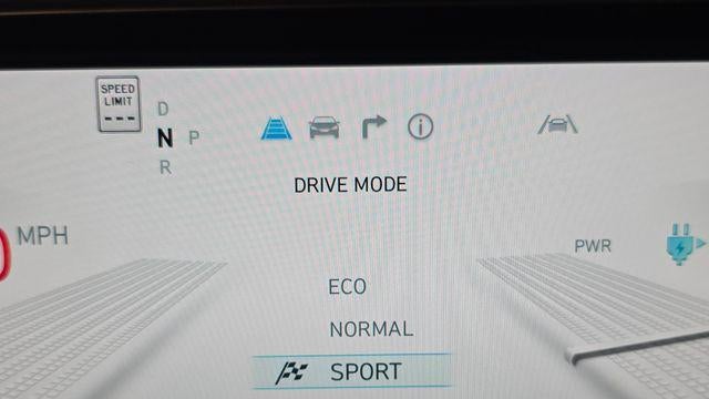 2025 Hyundai IONIQ 6 SE