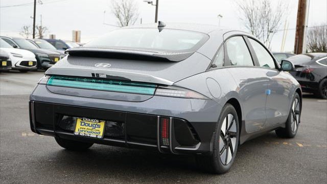 2025 Hyundai IONIQ 6 SE