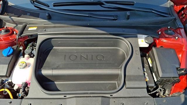 2024 Hyundai IONIQ 6 SE