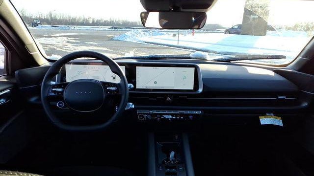 2025 Hyundai IONIQ 6 SE