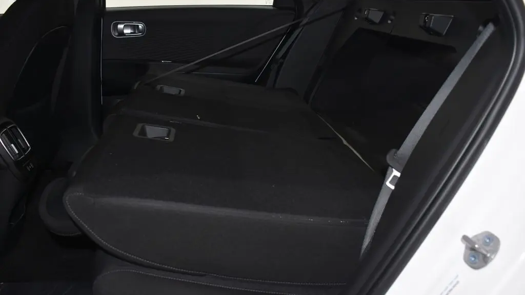 2025 Hyundai IONIQ 6 SE