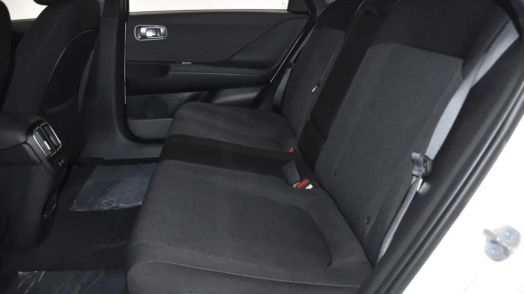 2025 Hyundai IONIQ 6 SE