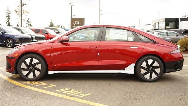 2025 Hyundai IONIQ 6 SE