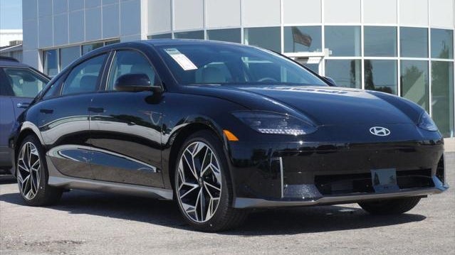 2025 Hyundai IONIQ 6 SEL