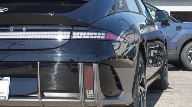 2025 Hyundai IONIQ 6 SEL