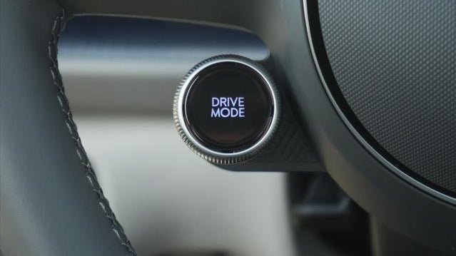 2025 Hyundai IONIQ 6 SEL