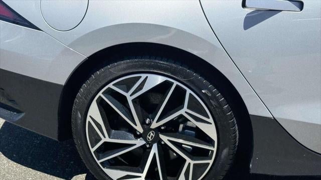 2025 Hyundai IONIQ 6 SEL