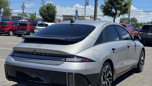 2025 Hyundai IONIQ 6 SEL