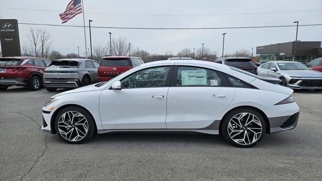 2025 Hyundai IONIQ 6 SEL