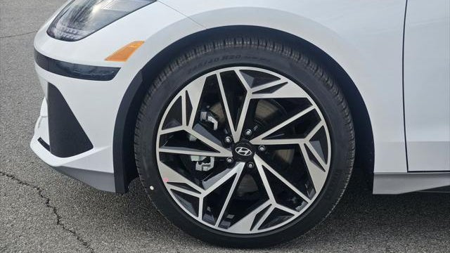 2025 Hyundai IONIQ 6 SEL