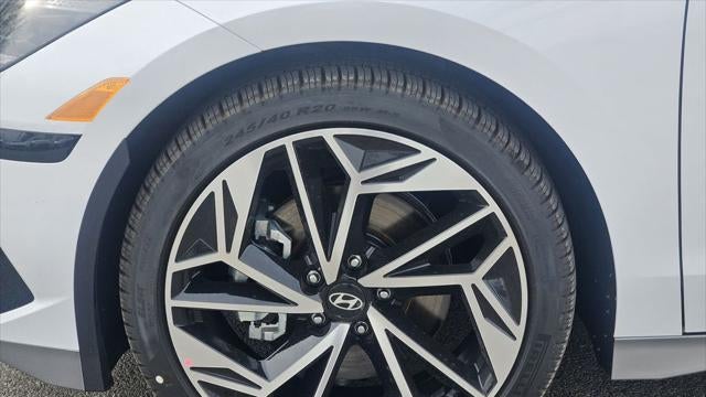 2025 Hyundai IONIQ 6 SEL