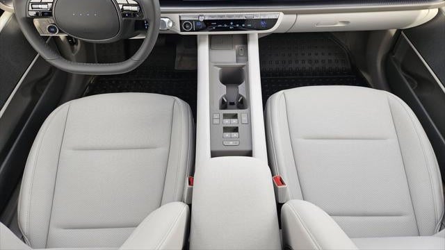 2025 Hyundai IONIQ 6 SEL