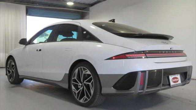 2024 Hyundai IONIQ 6 SEL