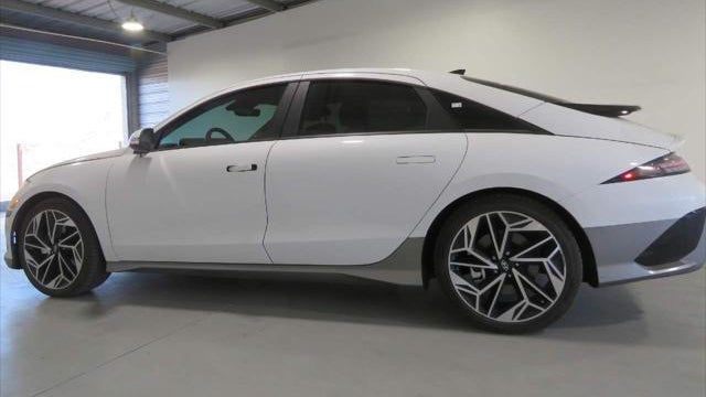 2024 Hyundai IONIQ 6 SEL
