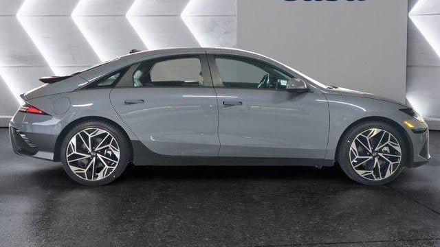 2025 Hyundai IONIQ 6 SEL