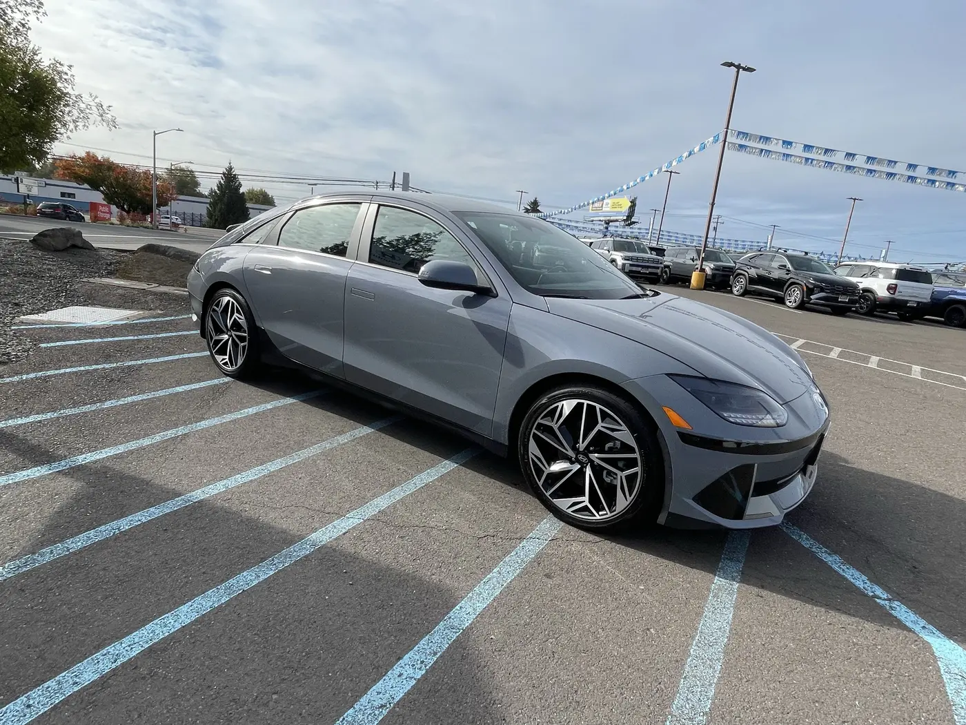 2023 Hyundai Ioniq - $23,256