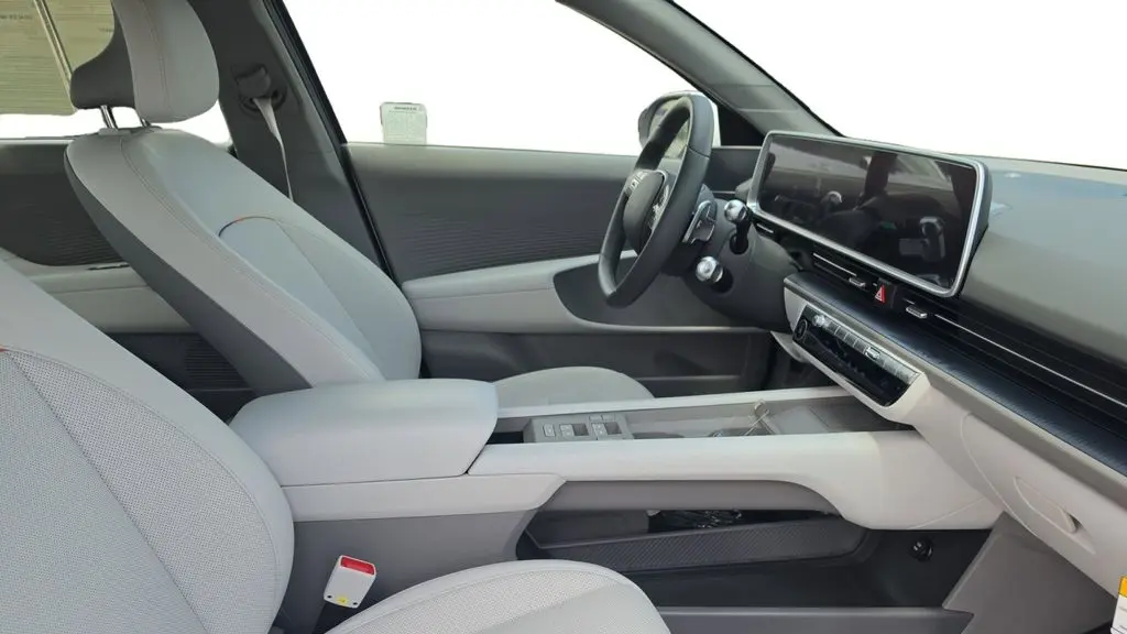 2025 Hyundai IONIQ 6 SEL
