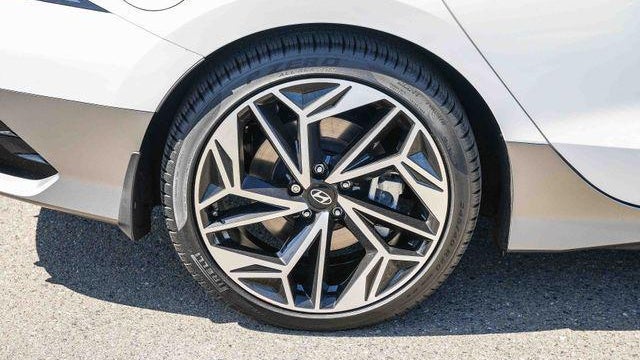 2025 Hyundai IONIQ 6 SEL