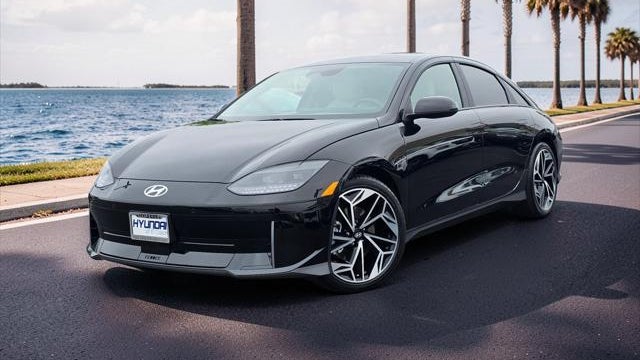 2025 Hyundai IONIQ 6 SEL
